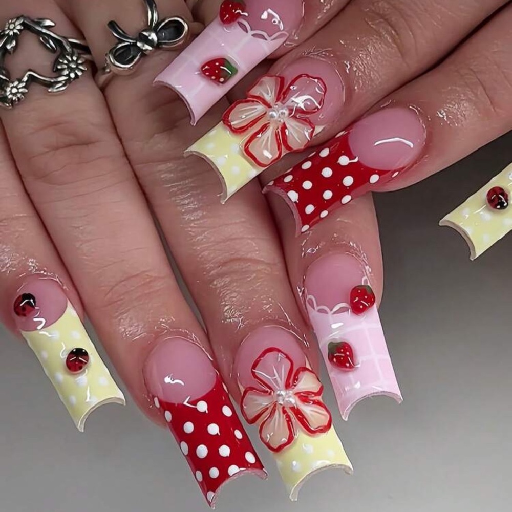 24pc Press On Nail Set from the Nail Bar 💅